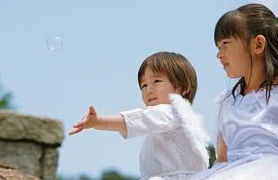 培养孩子强大内心 培养孩子强大内心 培养一个内心阳光的孩子，比什么都重要