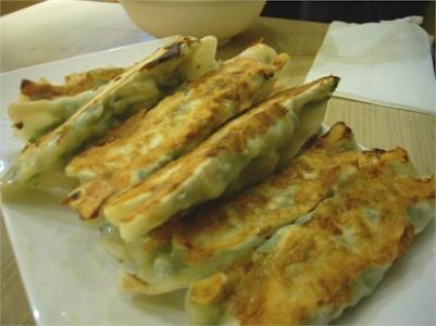 韭菜锅贴的做法 锅贴的做法 韭菜锅贴的做法,韭菜锅贴怎么做好吃,韭菜锅贴的家常做法