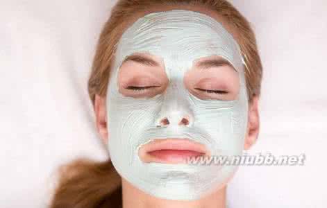 每天用纯净水敷脸好吗 每天用纯净水敷脸好吗 每天冰敷脸好吗？