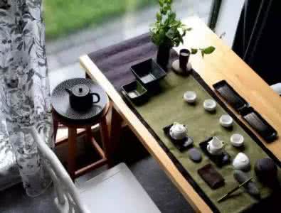 一方庭院深幽处作者 一方庭院深幽处，半卷闲书一壶茶