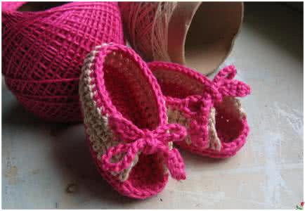 最漂亮爱尔兰钩针视频 【钩针】0至1岁的好多漂亮婴儿鞋