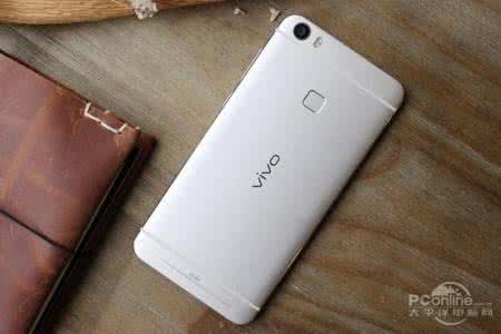 oppo r9s和vivoxplay6 oppor9和vivoxplay5 vivo Xplay5和OPPO R9哪个好？OPPO R9与vivo  Xplay5深度区别对比评测