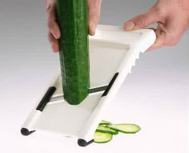 葱花面包 德国人民的厨房兵器：葱花剪面包切分器蘑菇清洗器