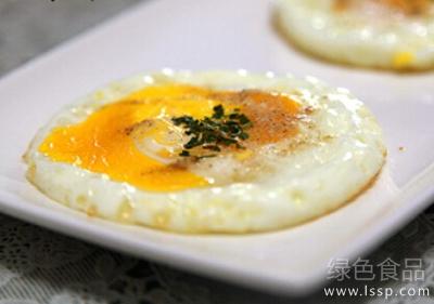 生姜煎鸡蛋有什么作用 生姜煎鸡蛋有什么作用 百草霜煎鸡蛋的作用一般有哪些