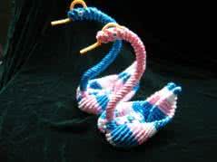 毛线拖鞋编织过程视频 我的编鞋过程(供参考)