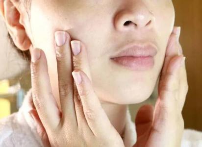 怎样快速去除黑头 去除黑头 怎样快速去除黑头 精