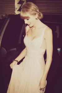 泰勒斯威夫特 泰勒，H.C.