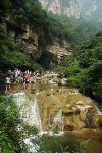 太行山大峡谷和云台山 太行山大峡谷--云台山泉瀑峡