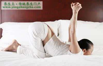 女性睡前瑜伽视频教程 怎么提升气质 睡前瑜伽打造完美女性