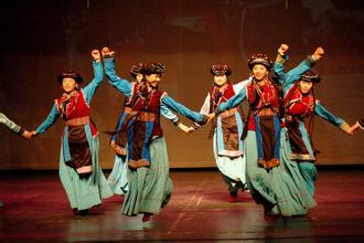 文学社口号诗意 普米族文学 普米族的诗意世界