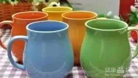哪种杯子喝水最安全 哪种水杯喝水最安全