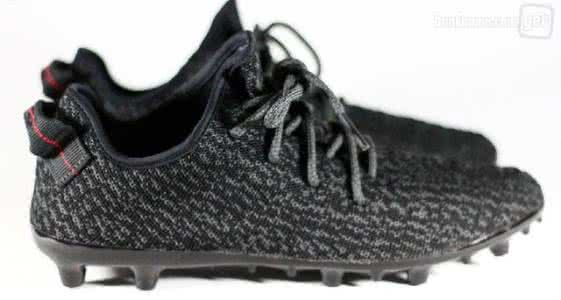 世界上最贵的足球鞋 yeezy足球鞋 今年「最贵球鞋」Yeezy,居然被土大款穿的这么丑!
