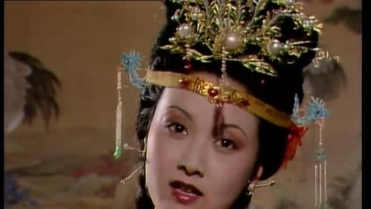 平儿为什么不怕王熙凤 王熙凤 平儿 王熙凤如何能容忍自己的丫鬟平儿做老公的妾？