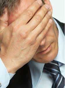 喉咙发炎喝盐水有用吗 喉咙发炎喝盐水有用吗 喉咙发炎喝白开水有用吗