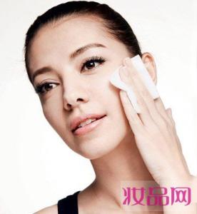 干燥肌肤 干燥肌肤如何卸妆_干燥肌肤卸妆误区