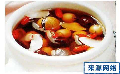 经期吃什么汤补血养颜 经期补血汤 经期补血的4款汤饮