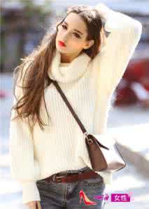 穿高领毛衣脖子不舒服 穿高领毛衣脖子不舒服 不仅穿的舒服温暖，还穿的省事！
