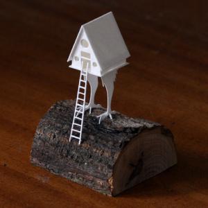 用纸做能发射的火箭弹 【微型】他每天坚持用纸做一个建筑模型,还会动......
