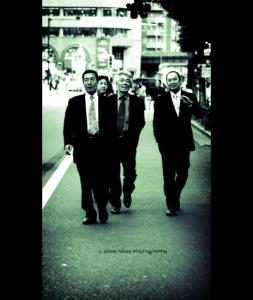 年轻人的第一个血滴子 年轻人“选好”第一个老板