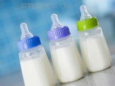 奶粉冲泡温度 宝宝奶粉冲泡温度 冲泡宝宝奶粉用多少温度的水合适