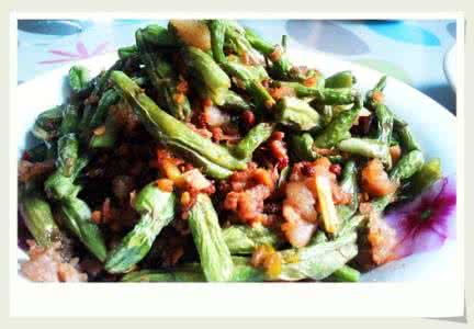 干煸豆角多长时间能熟 干煸豆角不熟 吃了油煸刀豆角后上吐下泻 哪些菜必须烧熟