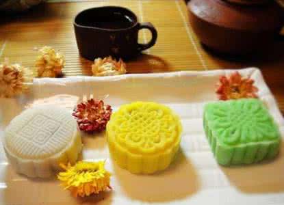 冰皮月饼好吃吗 月饼搭什么吃好?月饼吃不完怎么办?