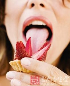 耳垂上有折痕 五官发现疾病 耳垂折痕或提示有心脏病