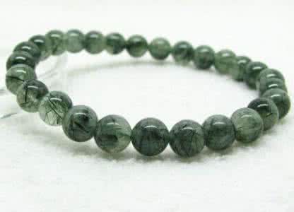 绿发晶的功效与作用 绿发晶的功效与作用 绿发晶的作用有哪些