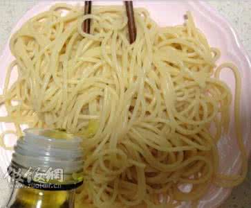 巴玛火腿 巴玛火腿冷意面的做法