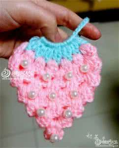 钩针杯垫图解 可以做杯垫与零钱包的钩针草莓