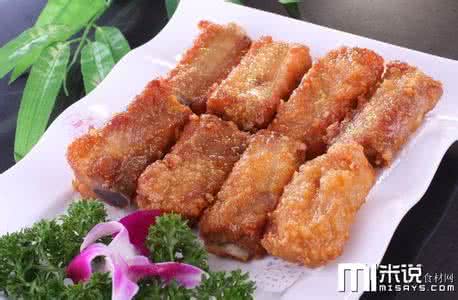 炸排骨酥脆鲜嫩的秘诀 外焦里嫩 酥脆可口的蒜香排骨