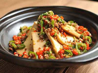 千叶豆腐的做法 鲜味十足的“千叶豆腐煲”