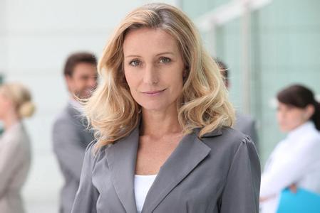 一年吃10次紧急避孕药 吃紧急避孕药为何一年不能超3次：1、头晕乏力