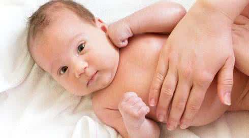 促进宝宝长高 如何给宝宝按摩促进宝宝长高？
