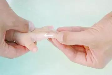 宝宝手足口病能洗澡吗 宝宝手足口病怎么护理