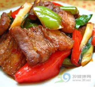 美食台 回锅肉 图文：DIY回锅肉的4种做法，绝对经典的美食。