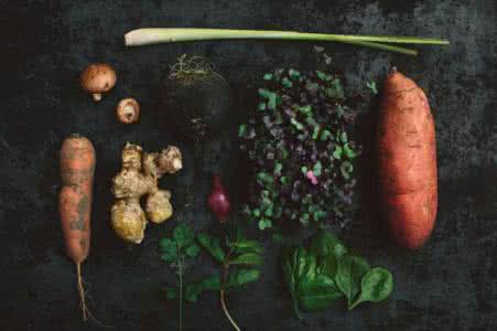 将三种黑色粉末 三种黑色食物 男人一定不能错过