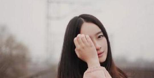 分手后前女友很幸福 女友因亲热无法享受幸福要分手