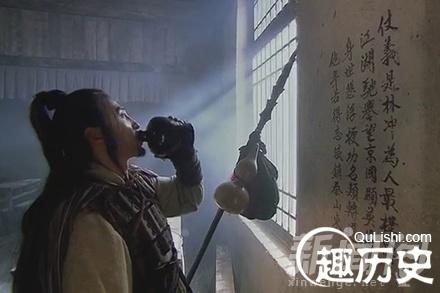 水浒传宋江征讨方腊 《水浒传》中宋江为什么不和方腊联合攻打宋朝？