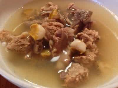 鲍鱼炖排骨的做法 鲍鱼炖排骨(做法附图)*