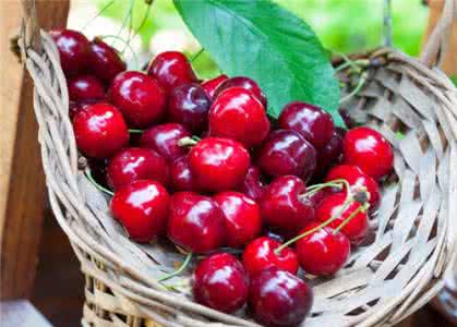 来例假能吃樱桃吗 来例假可以吃樱桃吗 经期可以吃樱桃吗