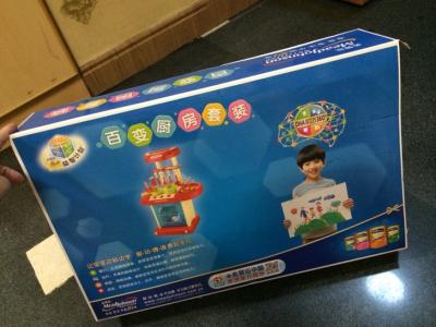 蒙牛全脂速溶奶粉赠品 买奶粉收到过期赠品