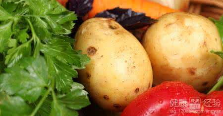 月子里乳腺炎的症状 月子里乳腺炎吃什么?