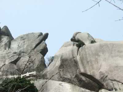 黄山光明顶天气预报 艰苦攀登鳌鱼峰,放眼黄山光明顶