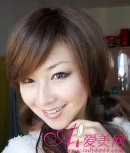 林允整牙少女变大妈 能让大妈变少女的化妆技巧！