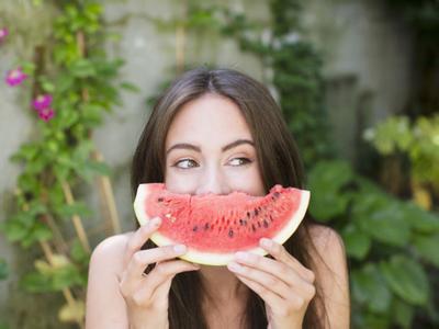 我想要爸爸妈妈回家 孕妈妈想要 想要生个大眼宝宝，孕妈应该怎么吃