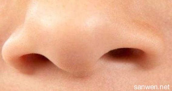 鼻子里长痘痘的原因 鼻子长痘痘的原因 鼻子里长痘痘的原因?