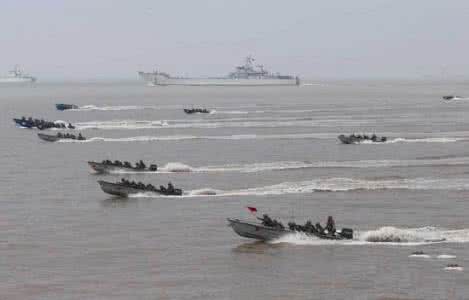 解放军总兵力 台媒称解放军两栖步兵师数量翻番总兵力达6万