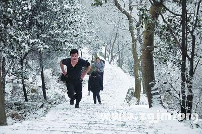 梦见夏天下雪 梦见夏天下雪 梦见夏天