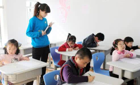 儿童拓展户外教育训练 【儿童教育】手的训练